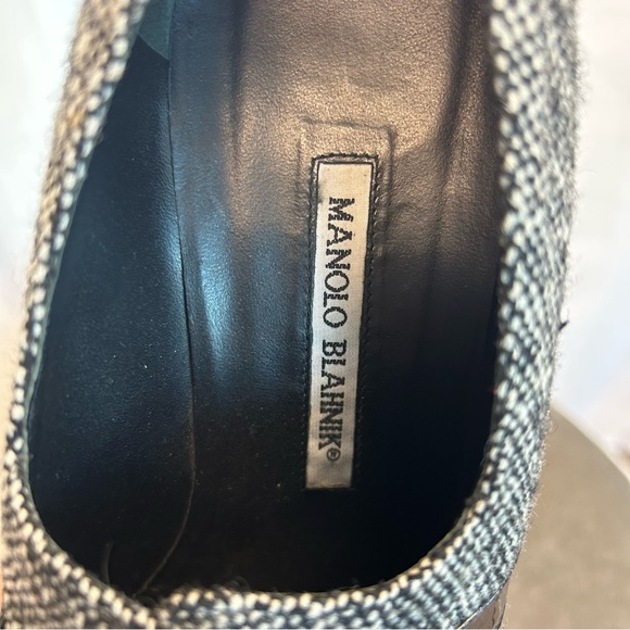 Manolo Blahnik Coupe tweed heels bootie black white patent leather buckle 41 - Picture 11 of 12